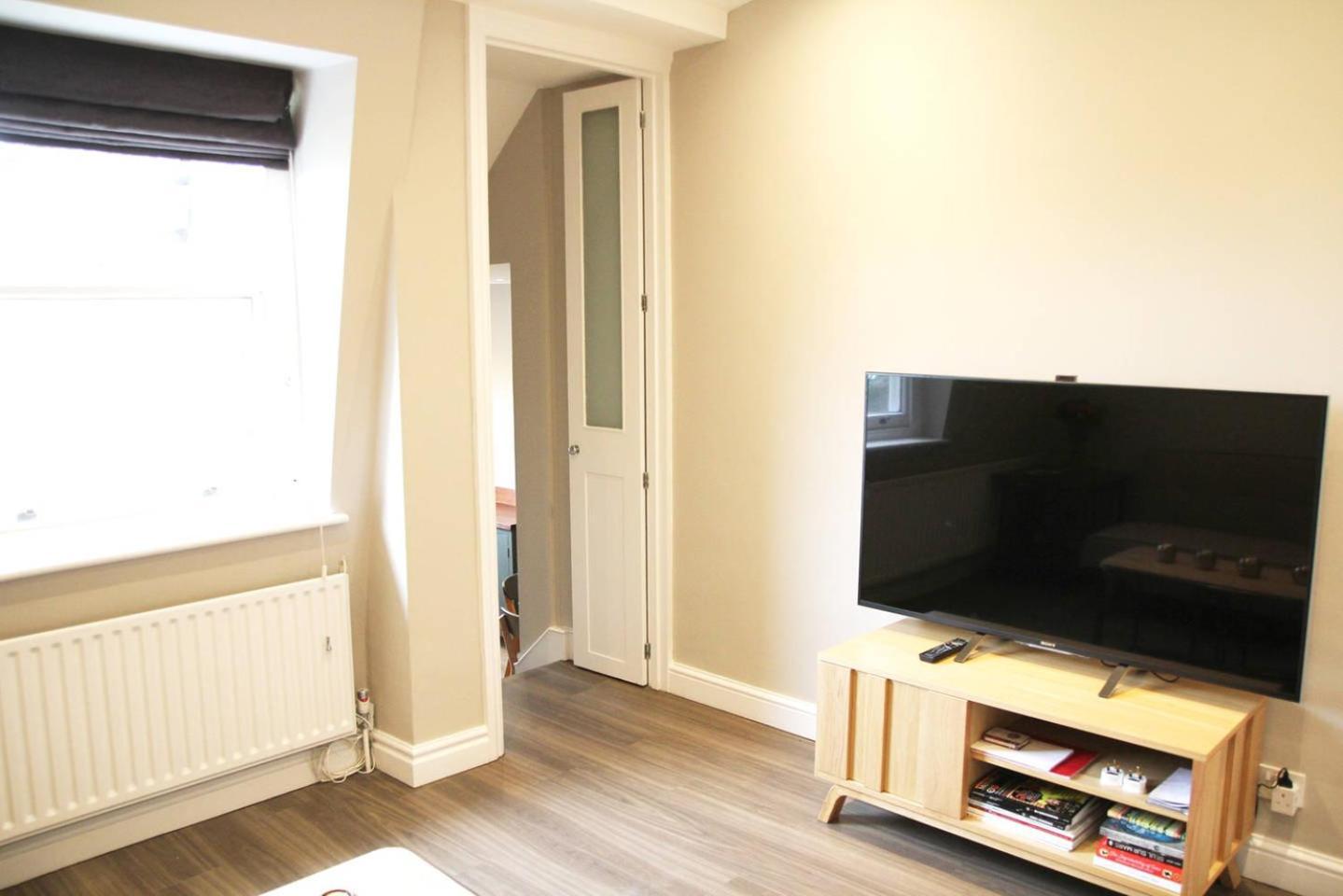 Guestready - Quaint English Flat Near Portobello Londen Buitenkant foto